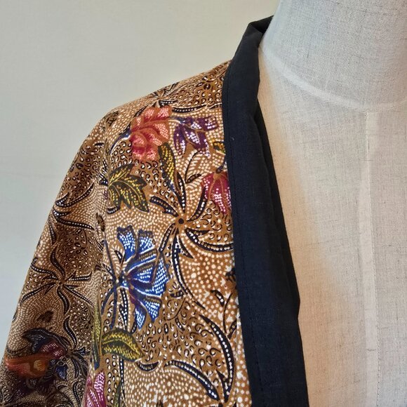 Reversible Kimono Jacket with Coin Buttons & Pockets - Picture 2 of 11